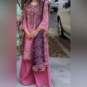 Gul Ahmed Tailor Stitched Outfit